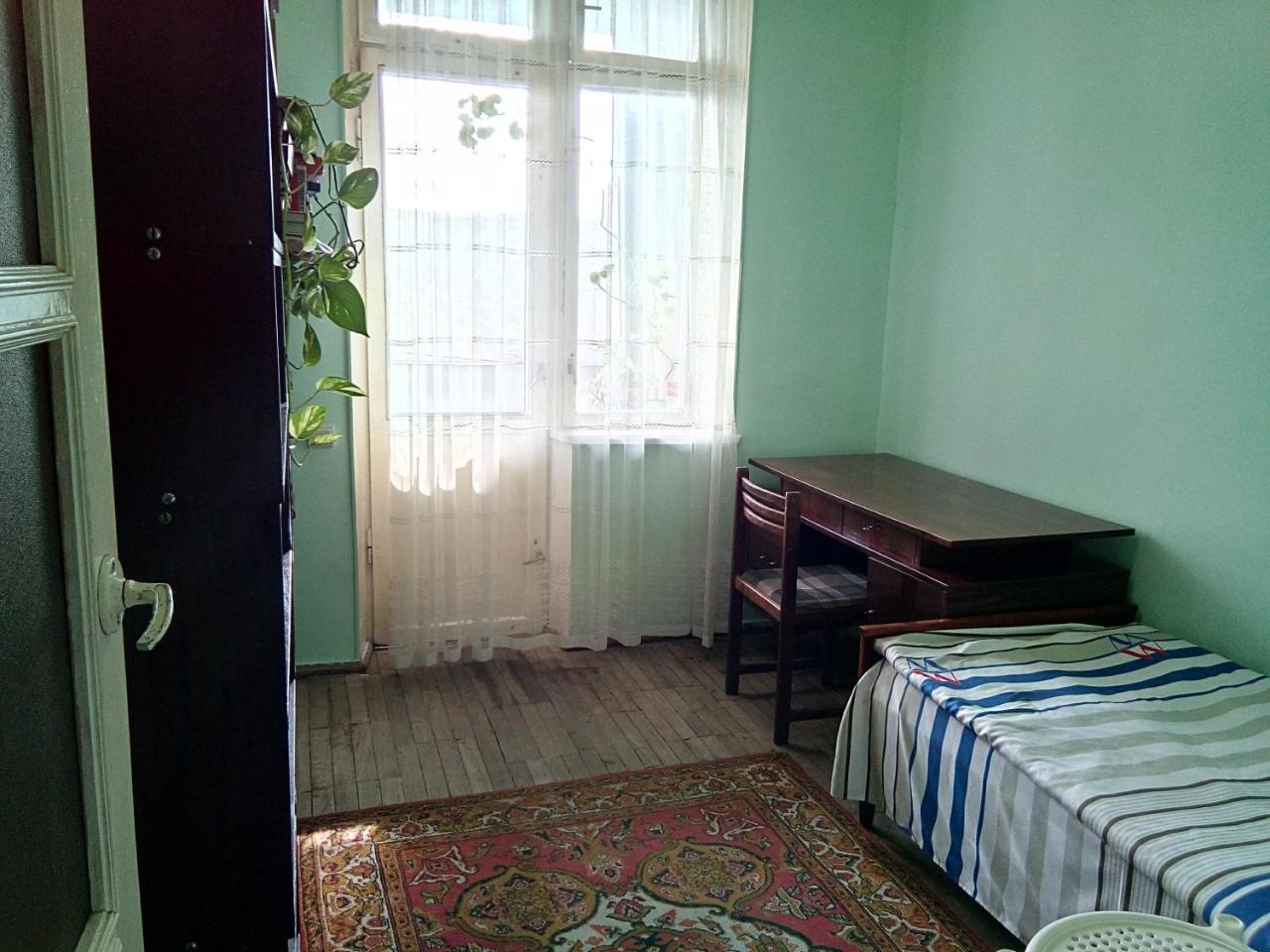 Room In The Centre 예레반 외부 사진