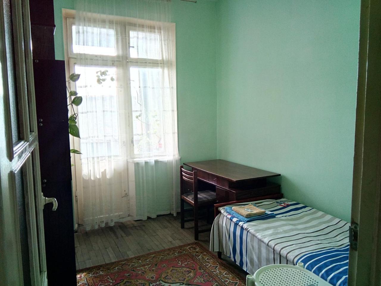 Room In The Centre 예레반 외부 사진