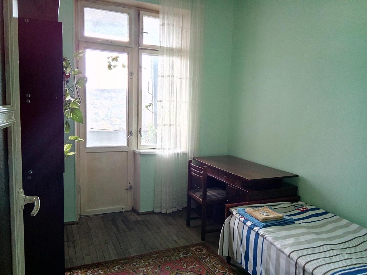Room In The Centre 예레반 외부 사진